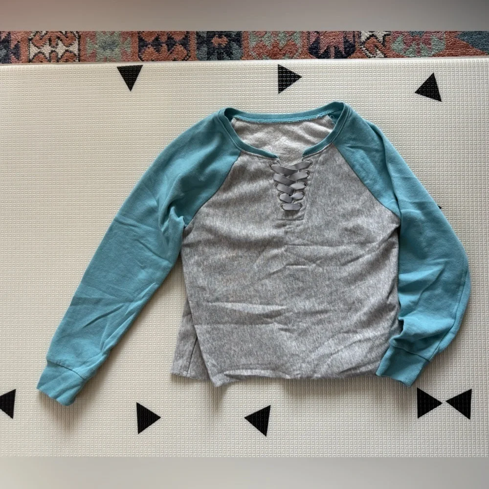Justice|Big girl Heather gray/blue sweatshirt with tie detail,size 8•Soft lounge